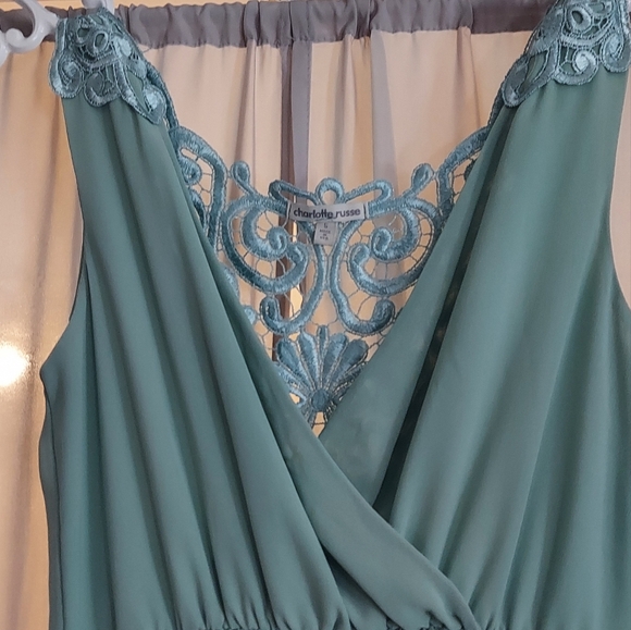 Elegant Green Sleeveless Hi-Low Faux Wrap Dress - Picture 2 of 11